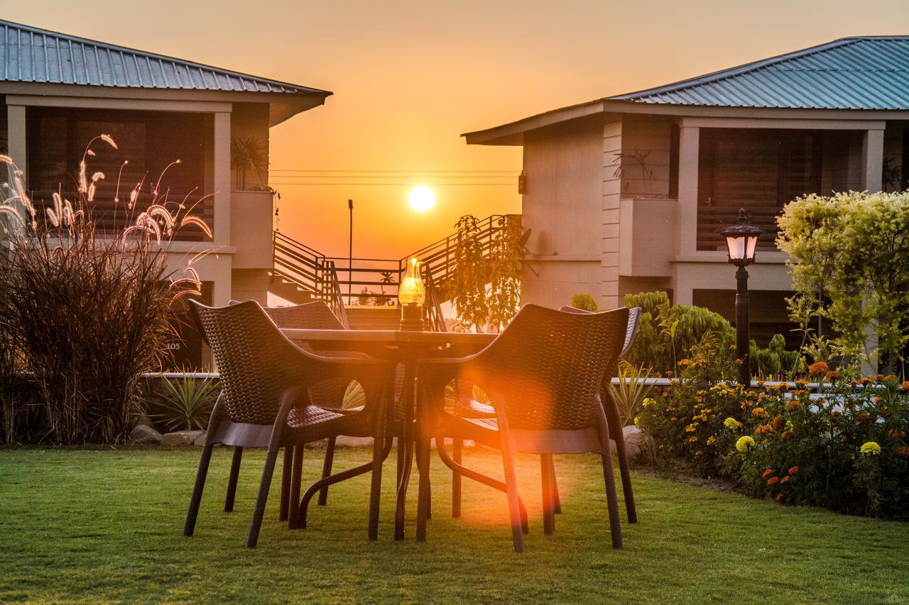 Corbett The Baagh Spa & Resort Rāmnagar Exterior photo
