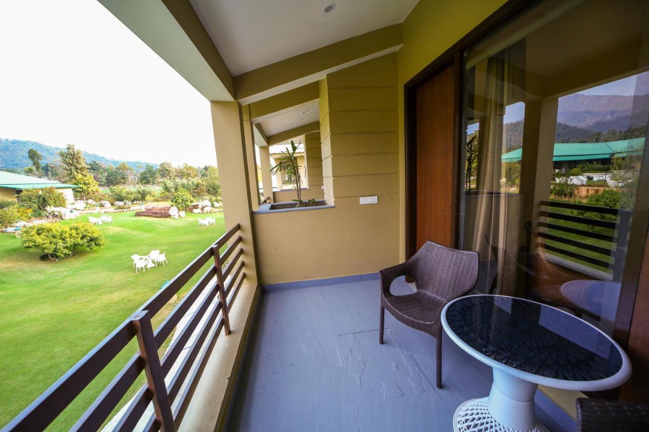 Corbett The Baagh Spa & Resort Rāmnagar Exterior photo